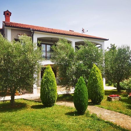 Garden Apartment Maria Vrsar Εξωτερικό φωτογραφία