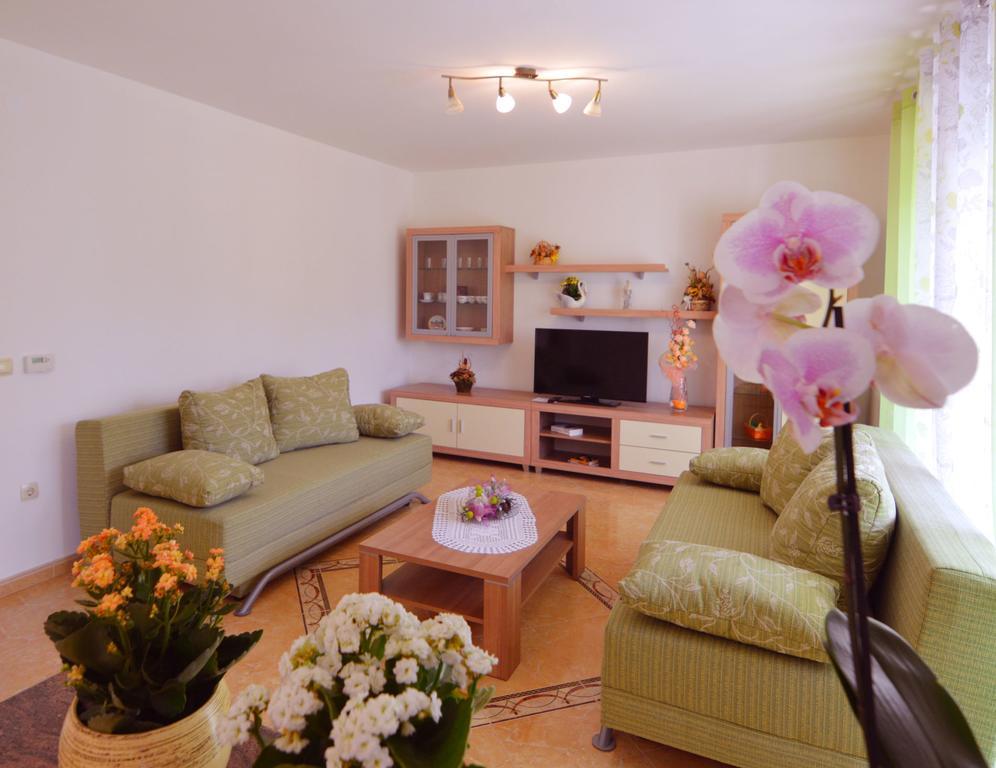 Garden Apartment Maria Vrsar Εξωτερικό φωτογραφία