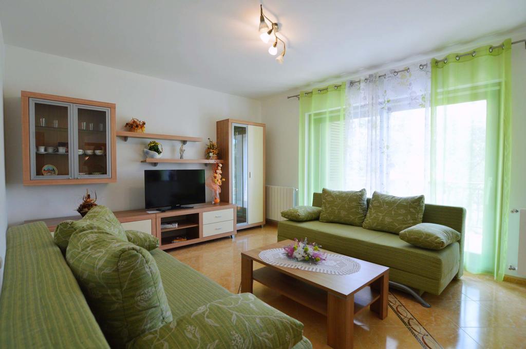 Garden Apartment Maria Vrsar Εξωτερικό φωτογραφία