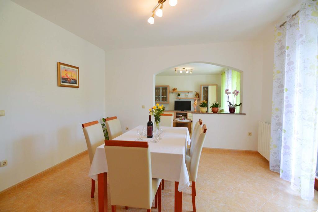 Garden Apartment Maria Vrsar Εξωτερικό φωτογραφία